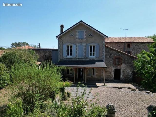 Appartement 8 pièces 152 m²