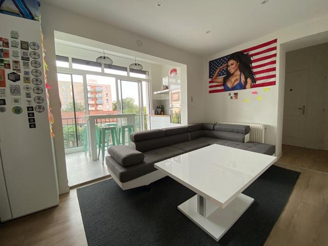 Appartement 8 pièces, 154 m² à louer à Lyon 8 69008