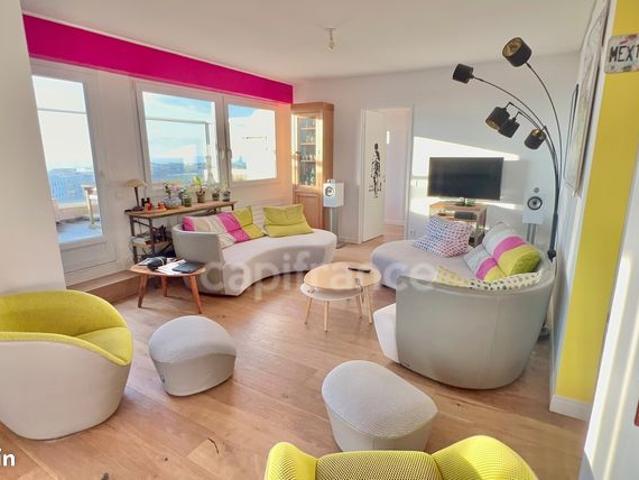 Appartement 8 pièces 159 m²