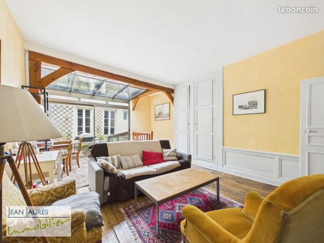 Appartement 8 pièces 160 m²