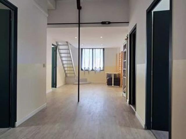 Appartement 8 pièces 162 m²
