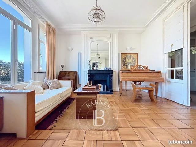 Appartement 8 pièces 165 m²