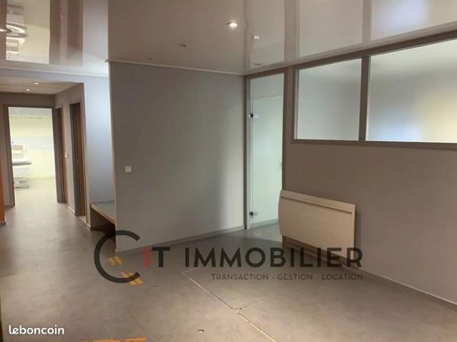 Appartement 8 pièces 169 m²