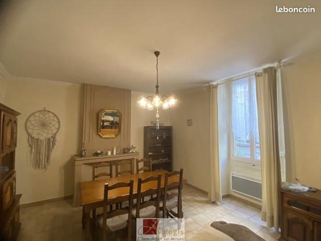 Appartement 8 pièces 170 m²