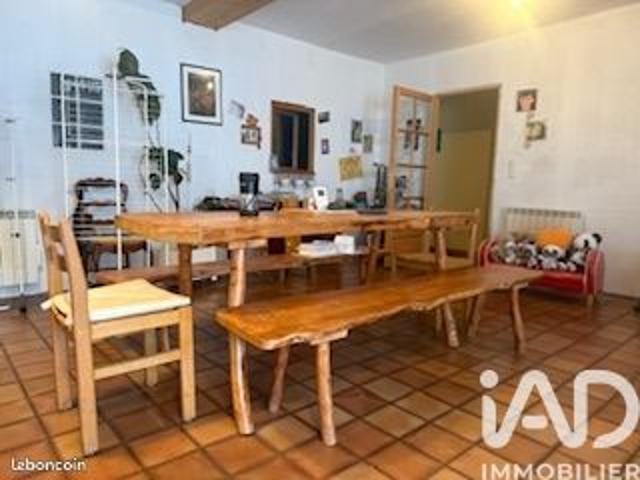 Appartement 8 pièces 177 m²