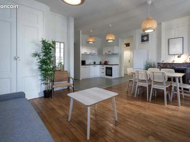 Appartement 8 pièces 177 m²
