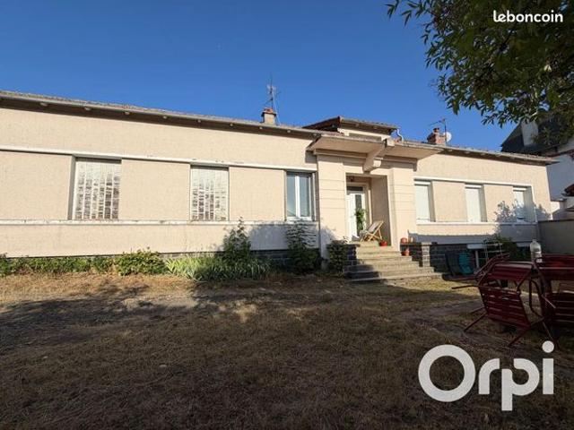Appartement 8 pièces 179 m²