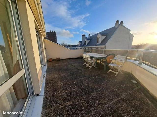 Appartement 8 pièces 181 m²