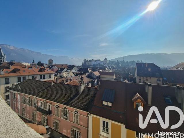 Appartement 8 pièces 181 m²