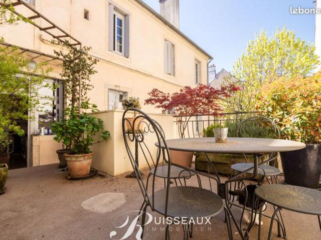 Appartement 8 pièces 183 m²