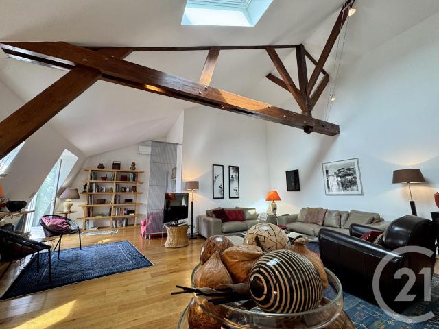 Appartement 8 pièces 184 m²