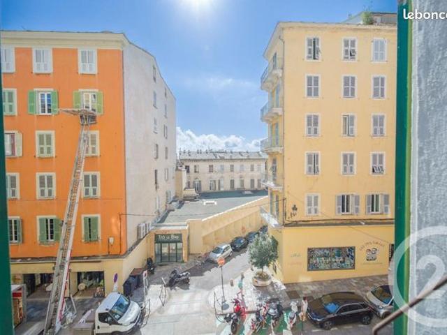 Appartement 8 pièces 185 m²