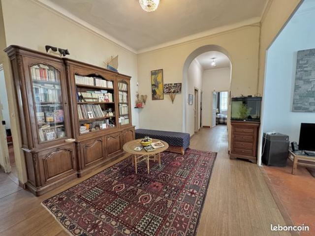 Appartement 8 pièces 187 m²