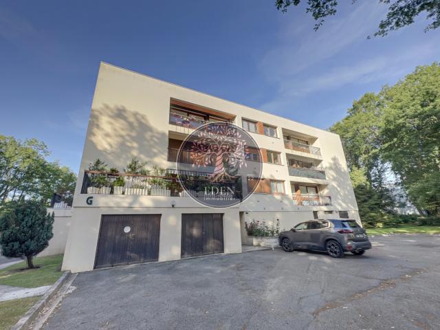 Appartement 8 pièces 197 m²