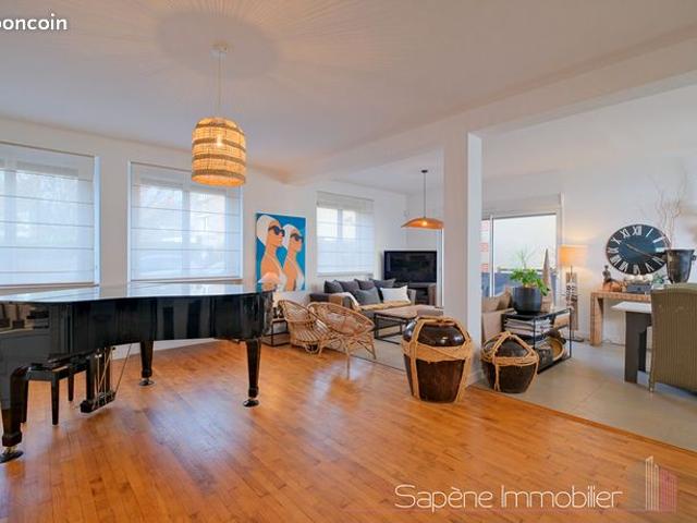 Appartement 8 pièces 199 m²
