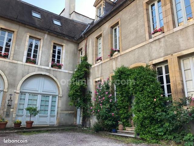 Appartement 8 pièces 200 m²