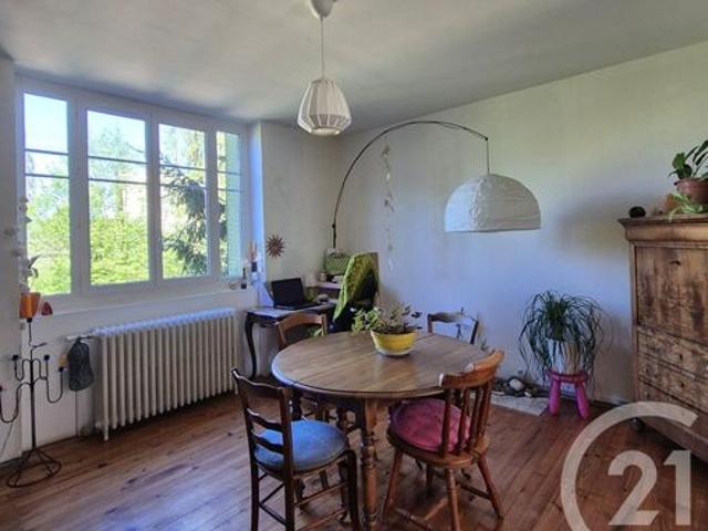 Appartement 8 pièces 202 m²