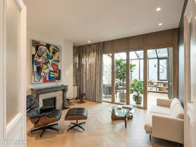 Appartement 8 pièces 202 m²