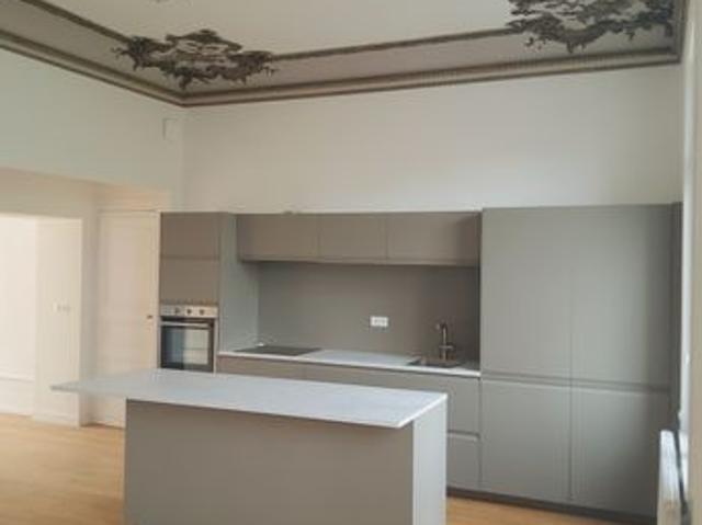 Appartement 8 pièces 210 m²
