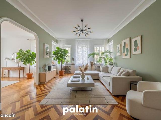 Appartement 8 pièces 212 m²