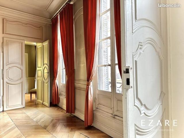 Appartement 8 pièces 215 m²