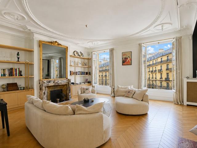 Appartement 8 pièces 224 m²