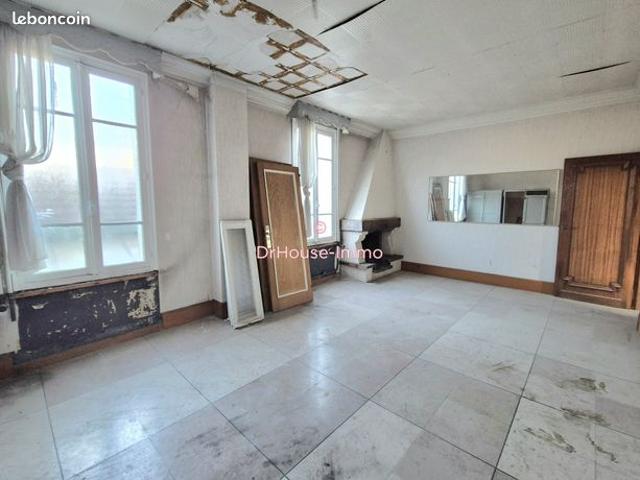 Appartement 8 pièces 230 m²