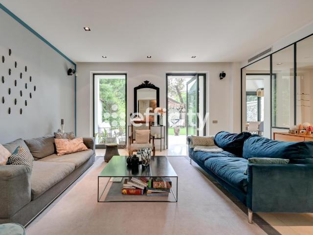 Appartement 8 pièces 250 m²