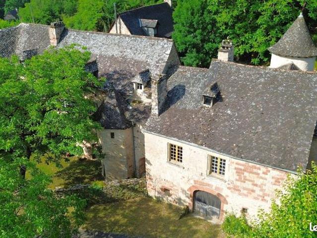 Propriété 8 pièces 257 m²