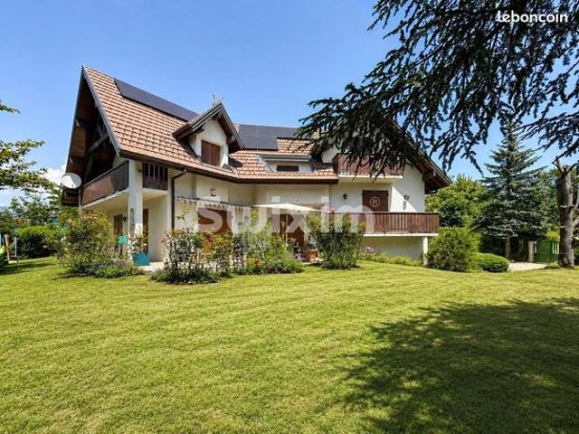 Appartement 8 pièces 265 m²