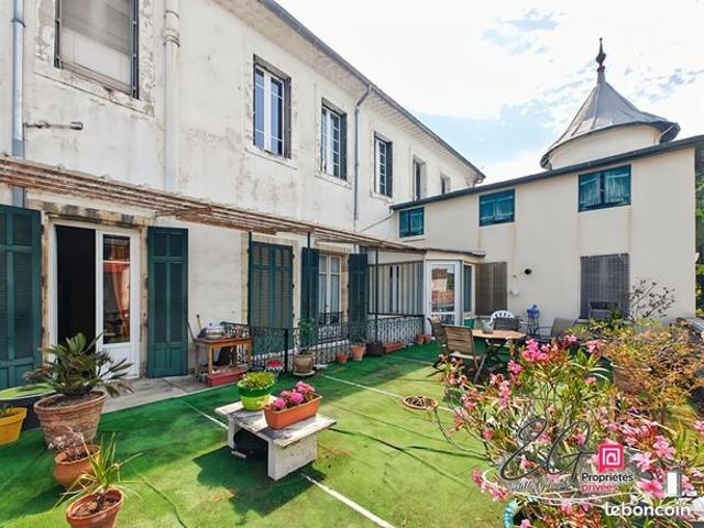 Appartement 8 pièces 284 m²