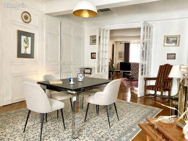 Appartement 8 pièces 286 m²