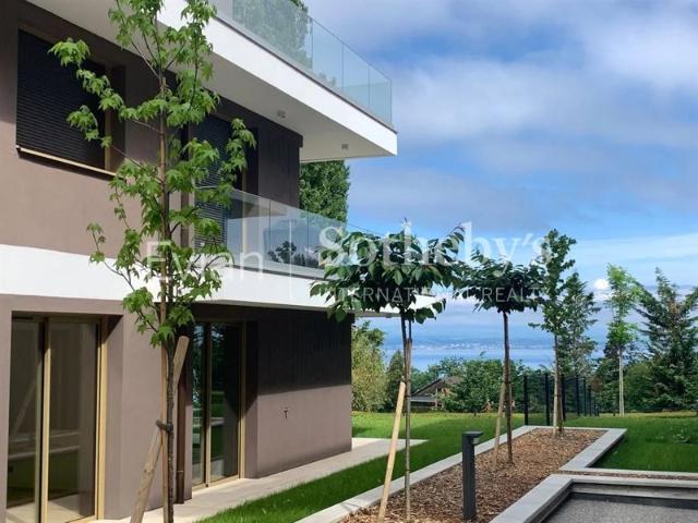 Appartement 8 pièces à Evian Les Bains