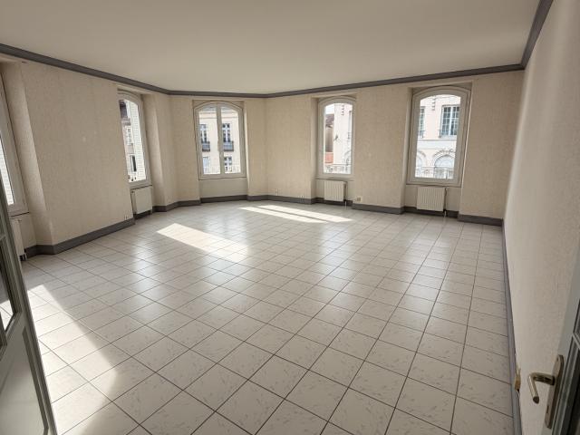 Appartement 93 m² 3 Pièces Montluçon 03100