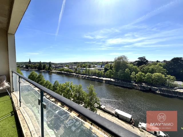 Appartement 90 m2 VUE SUR LA MAYENNE