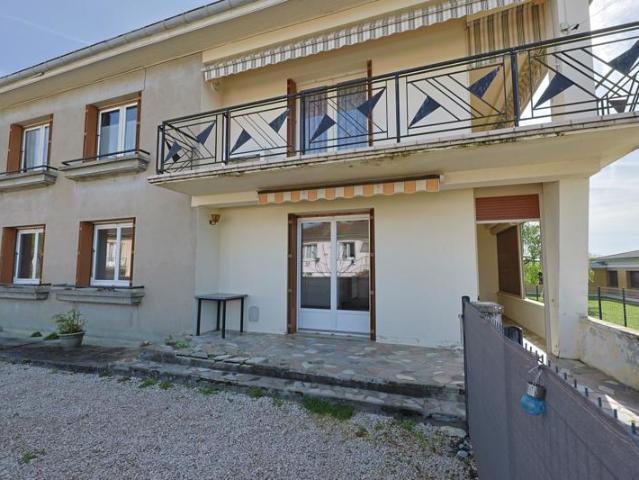 Appartement 90 m² habitables Saint Trivier de Courtes
