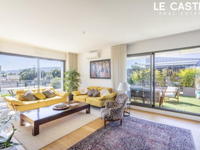 Appartement 97,5 m² dernier étage terrasse 86 m², garage 98m² La Ciotat