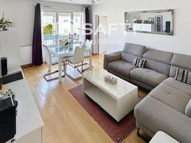 Appartement 98m2 avec ascenseur et deux balcons