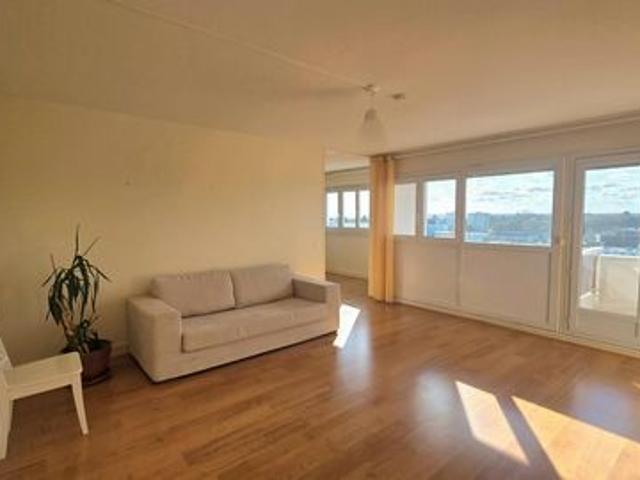 APPARTEMENT 99 M² BIHOREL