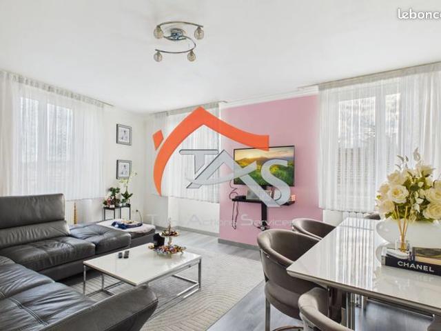 Appartement 9 pièces 94 m²