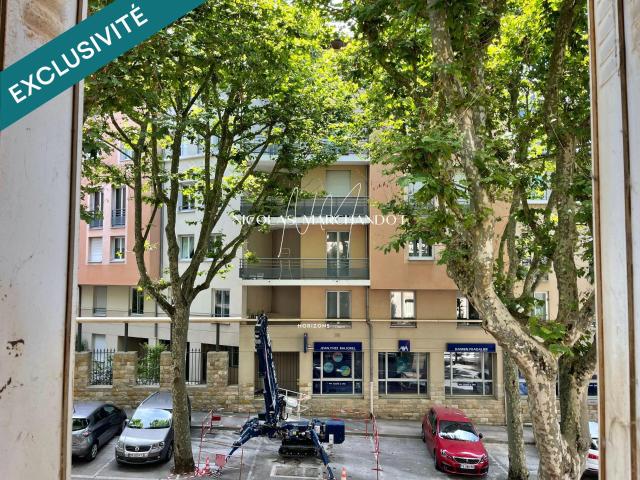Appartement 9 pièces 180 m²
