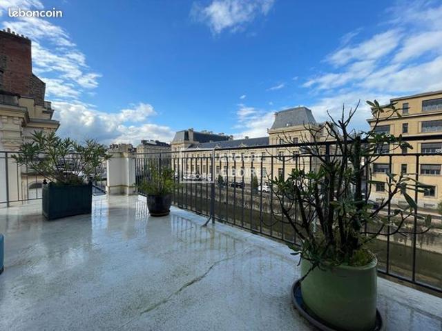 Appartement 9 pièces 196 m²