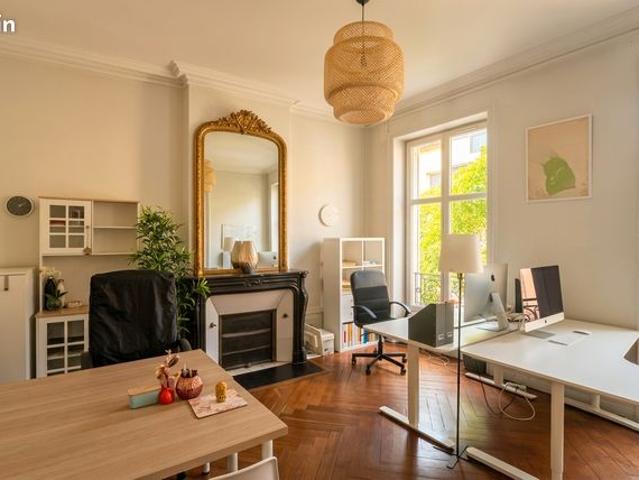 Appartement 9 pièces 198 m²