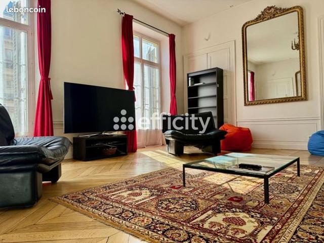 Appartement 9 pièces 202 m²