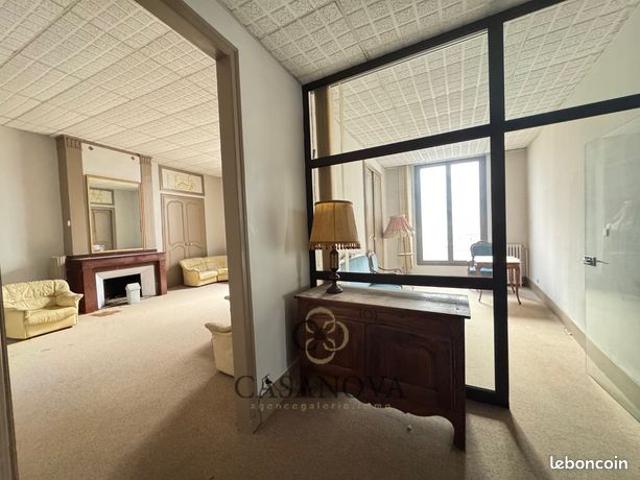 Appartement 9 pièces 248 m²
