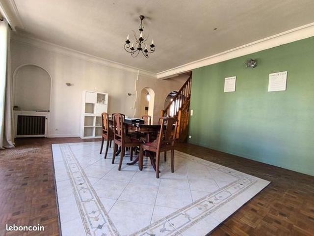 Appartement 9 pièces 265 m²