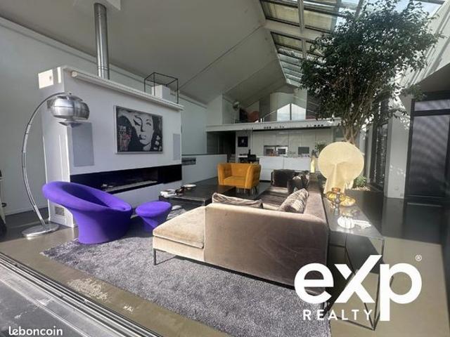 Appartement 9 pièces 273 m²