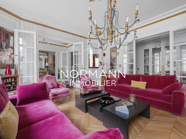 Appartement 9 pièces 290 m²