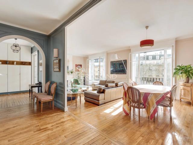 Appartement 9 pièces 284 m²