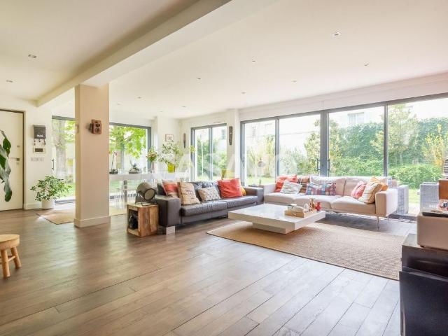 Appartement 9 pièces 291 m²